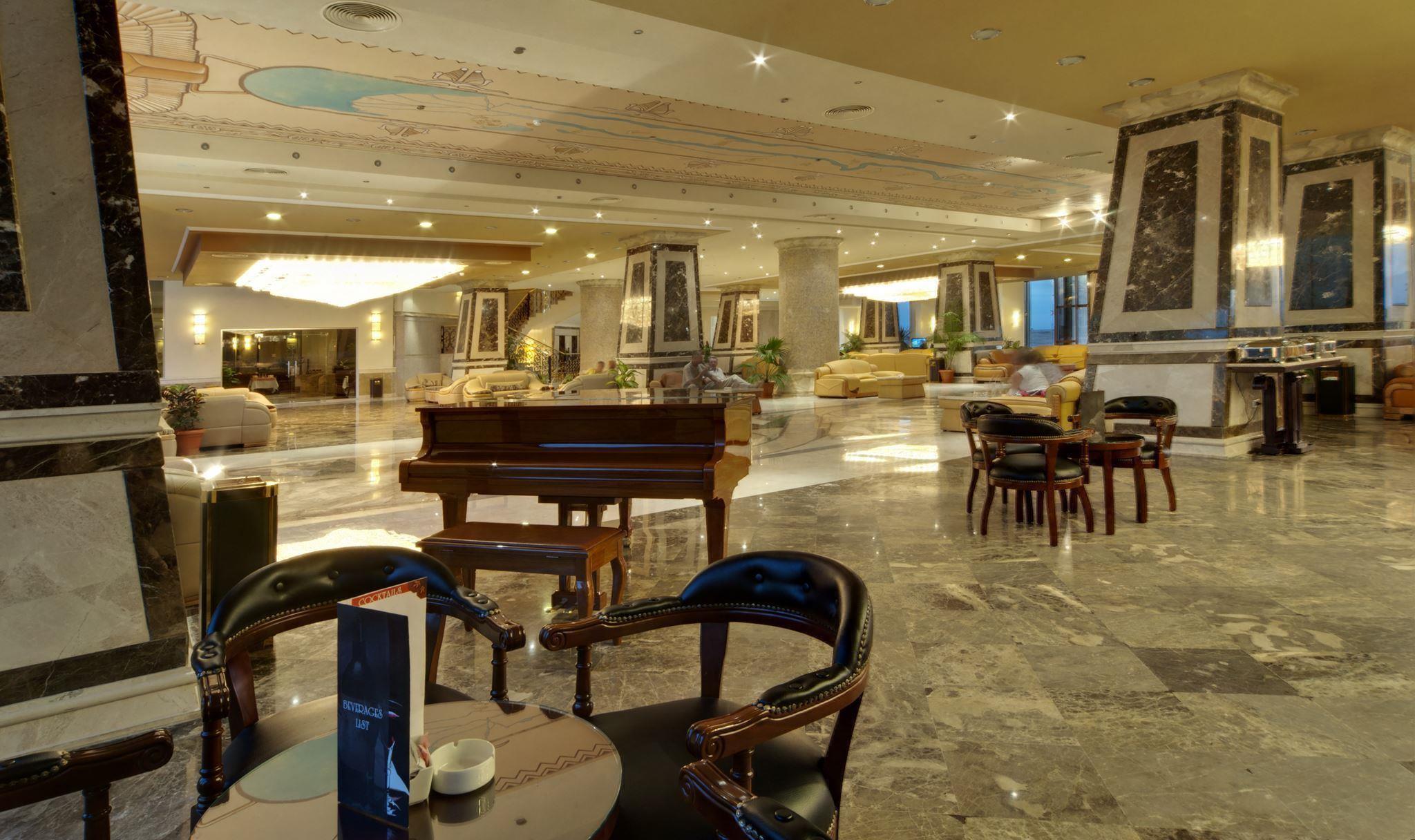 Amc Royal Hotel & Spa — 6