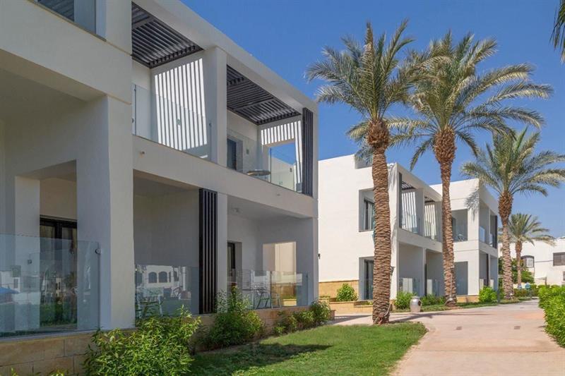 Amphoras Beach Hotel — 7