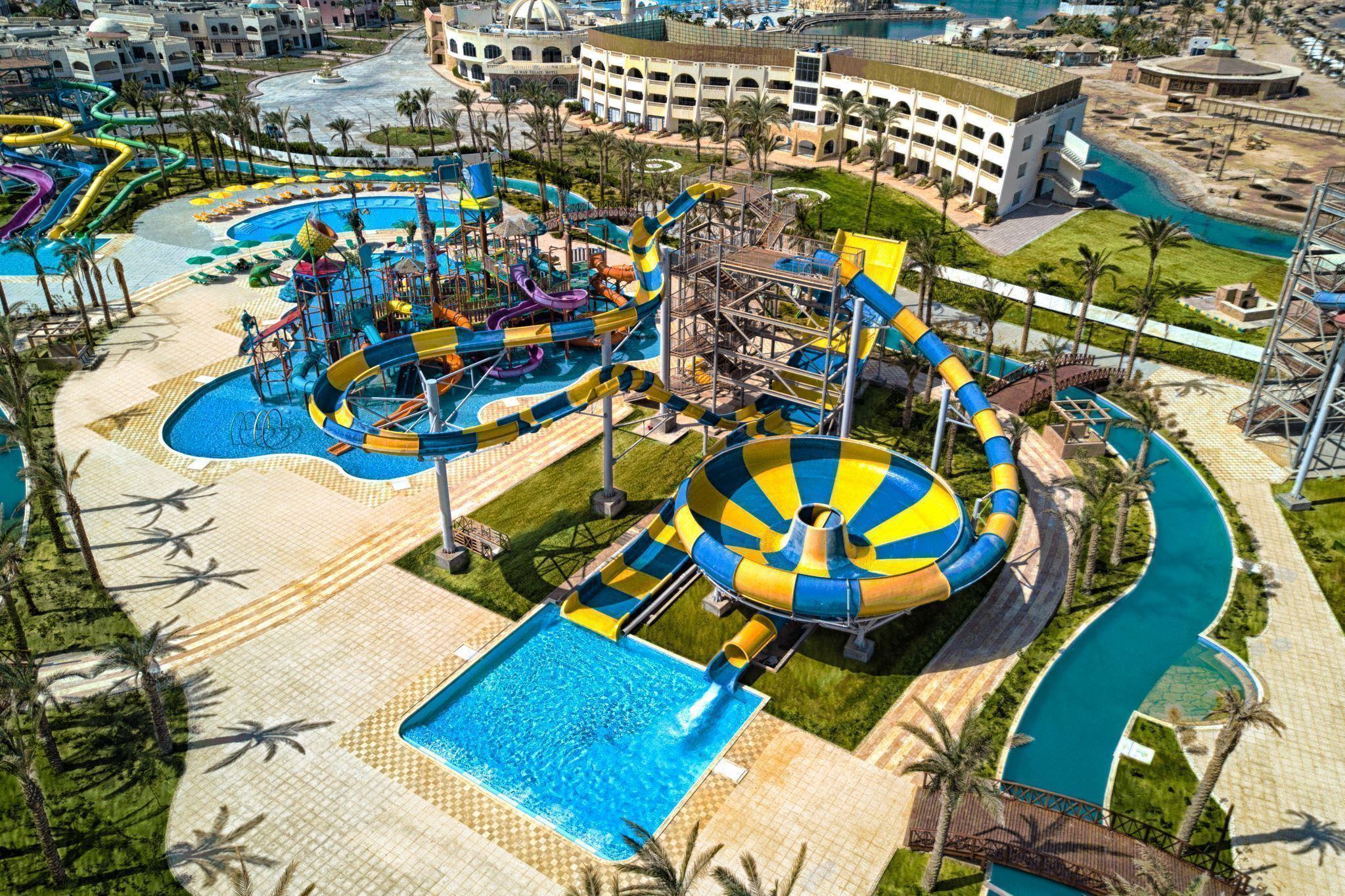Blend Club Aqua Resort — 8