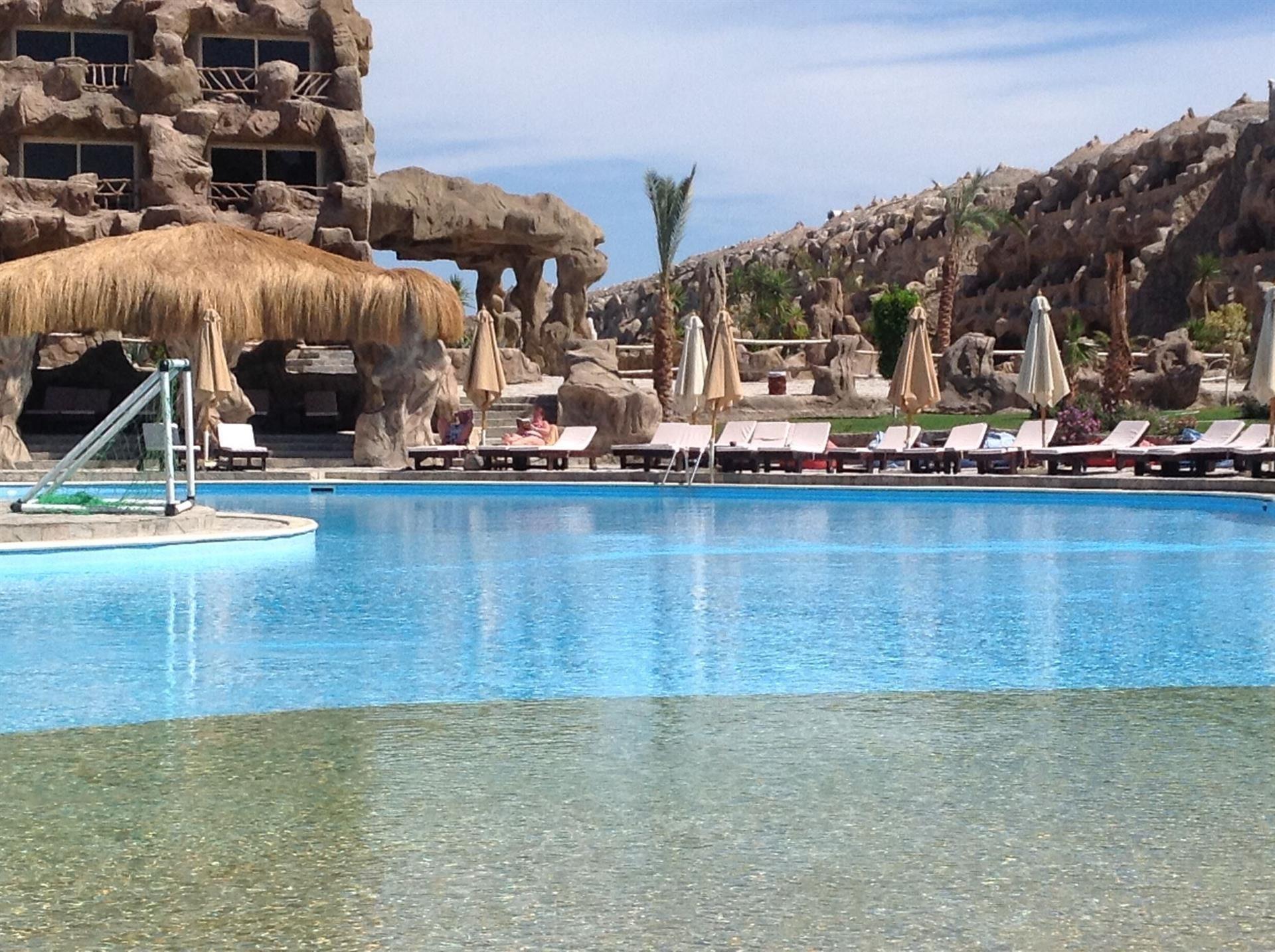 Caves Beach Resort +16 — 3