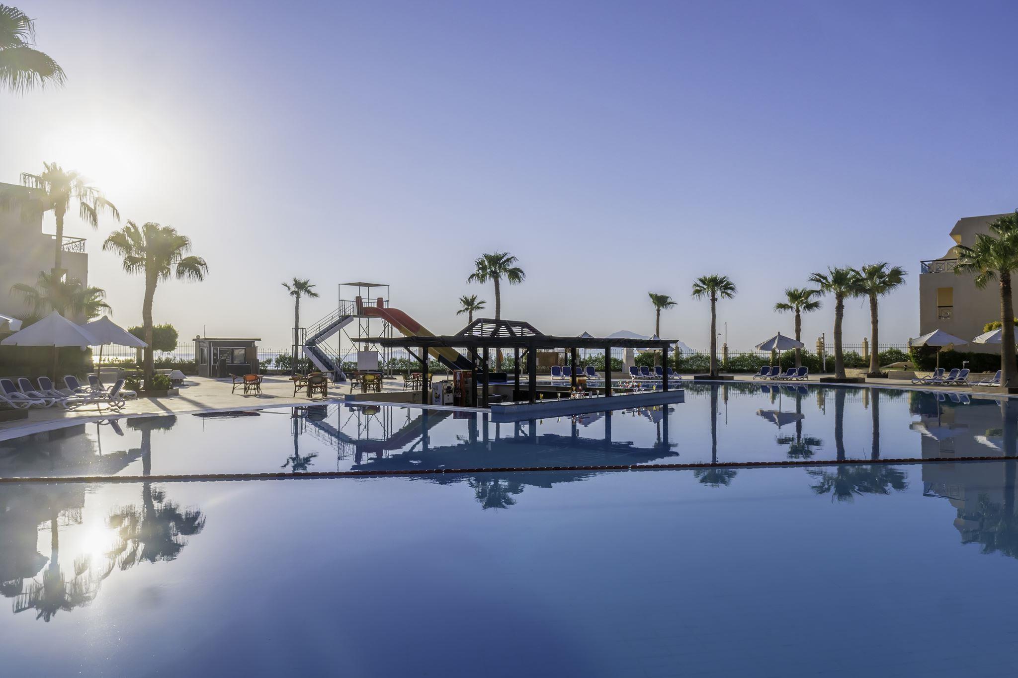 Ivy Cyrene Island Aqua Park Resort — 5