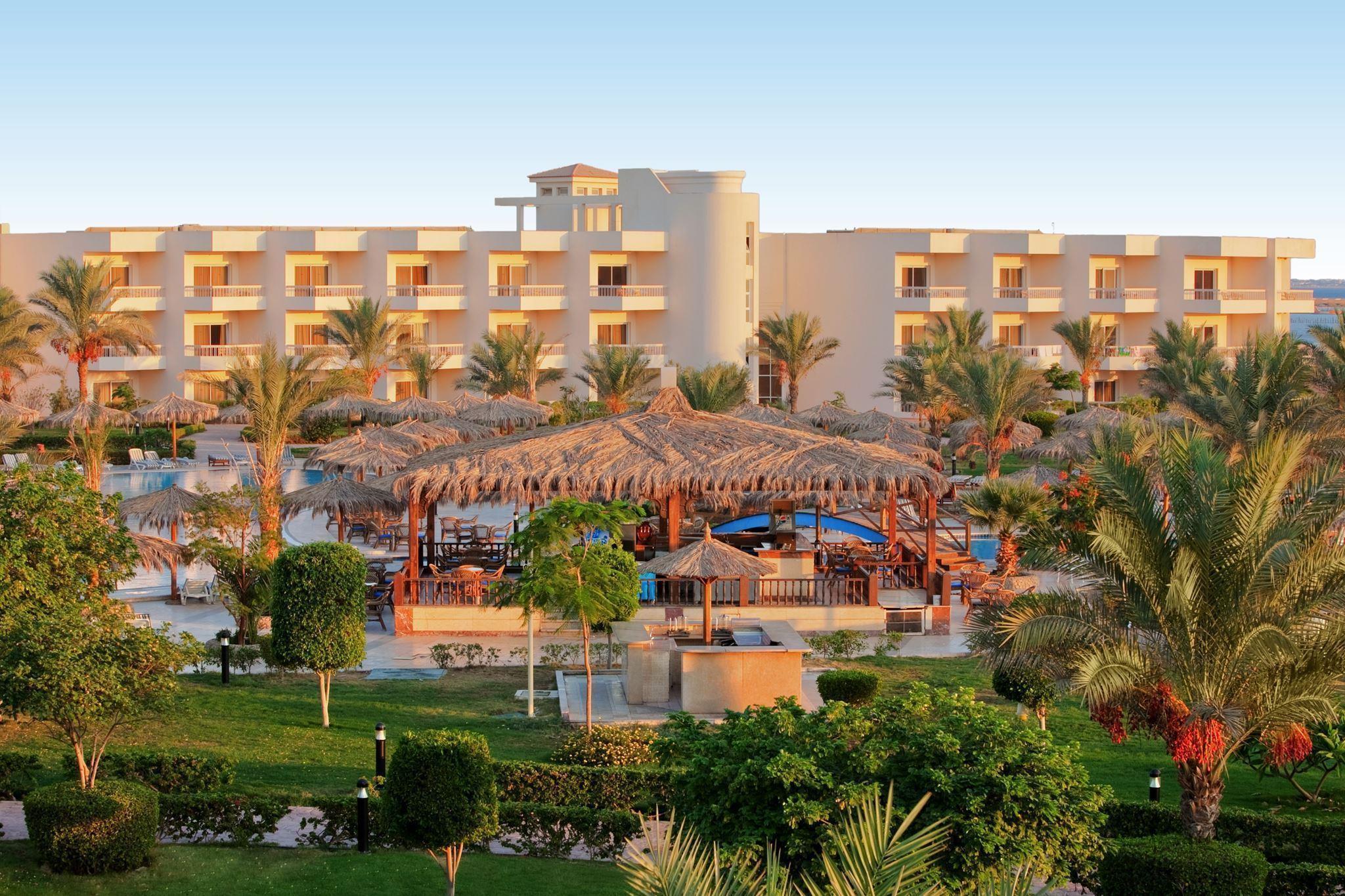 Long Beach Resort Hurghada (Ex. Hilton Long Beach Resort) — 2