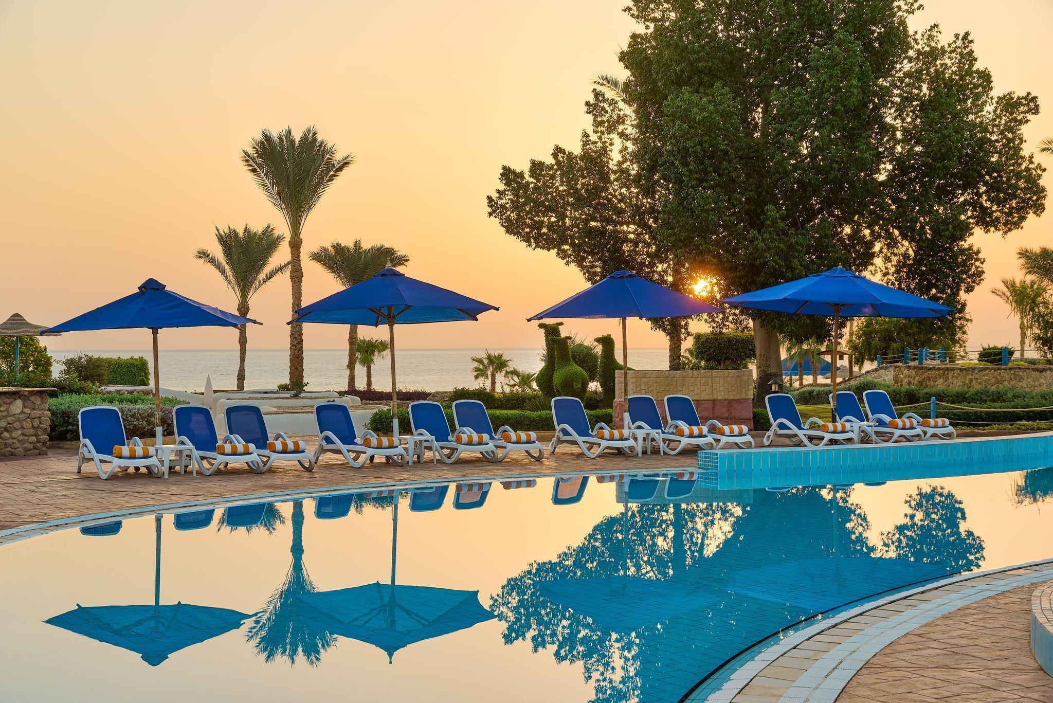 Renaissance Sharm El Sheikh Golden View Beach Resort by Marriott — 2