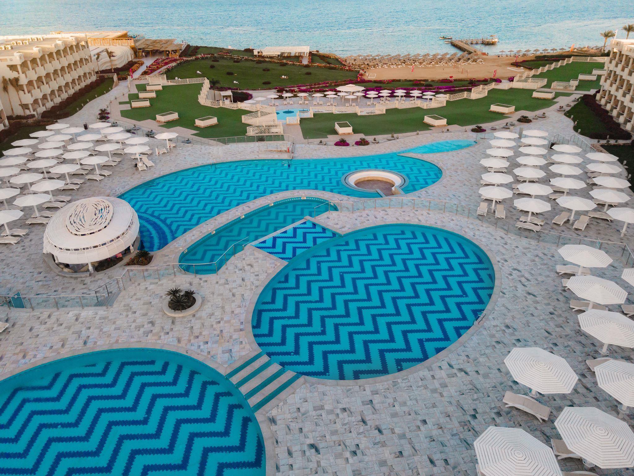 Sirena Beach Resort and Spa — 2