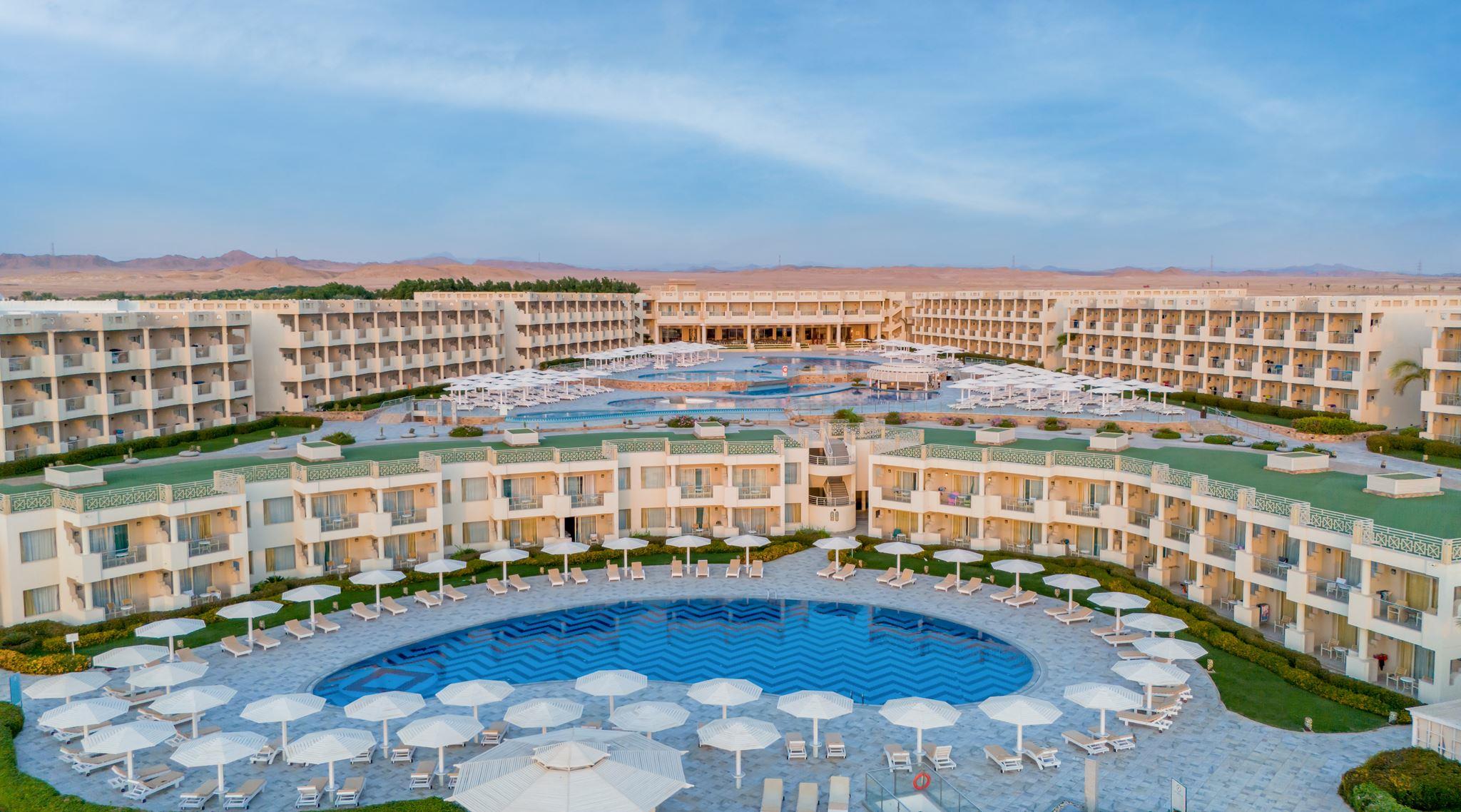 Sirena Beach Resort and Spa — 5