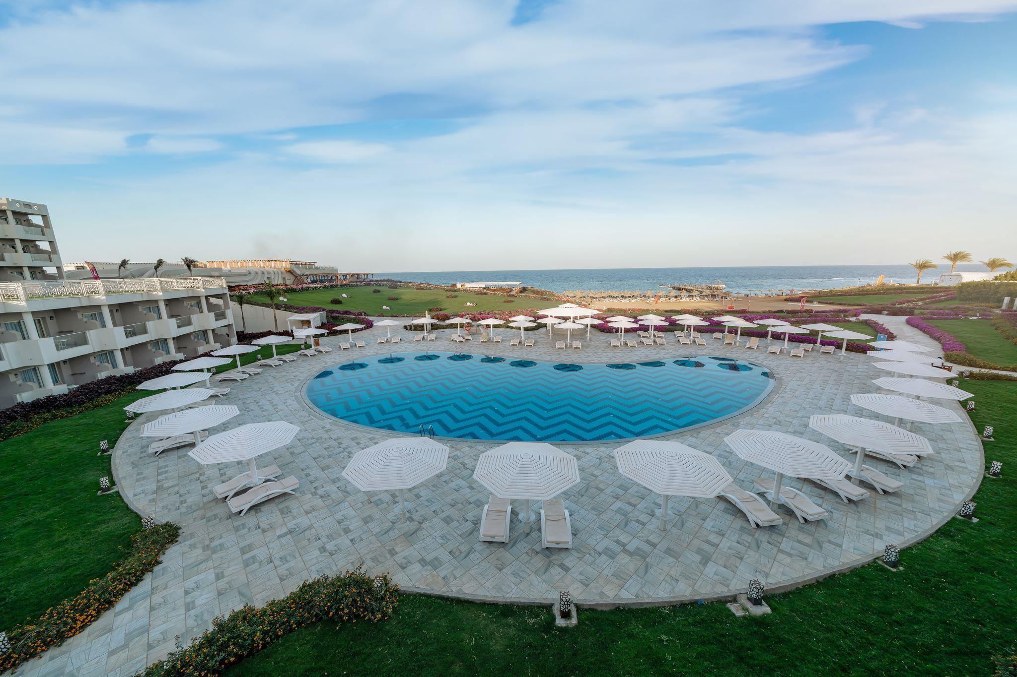 Sirena Beach Resort and Spa — 6
