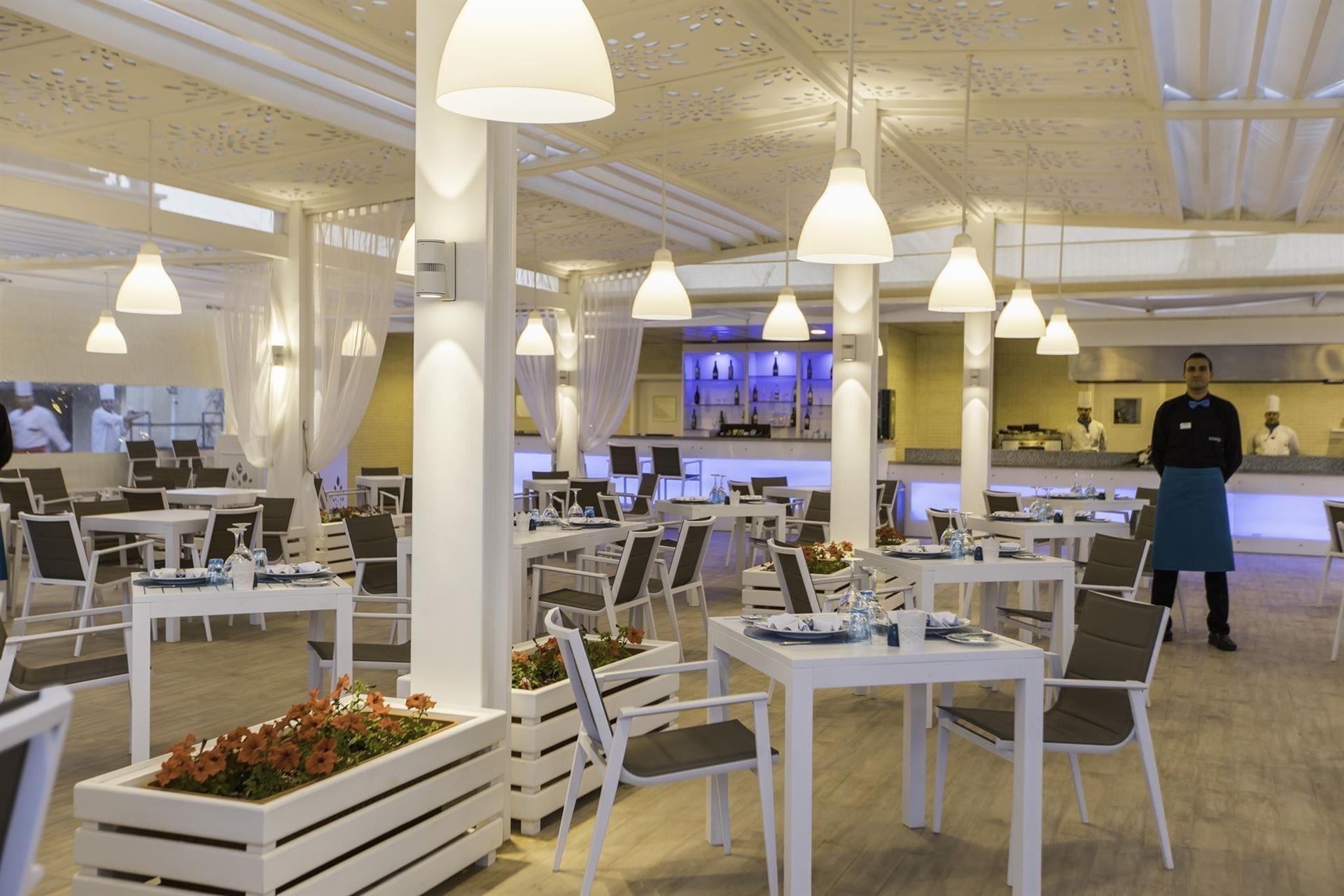 Sunrise Holidays Resort (Adult Only +16) — 7