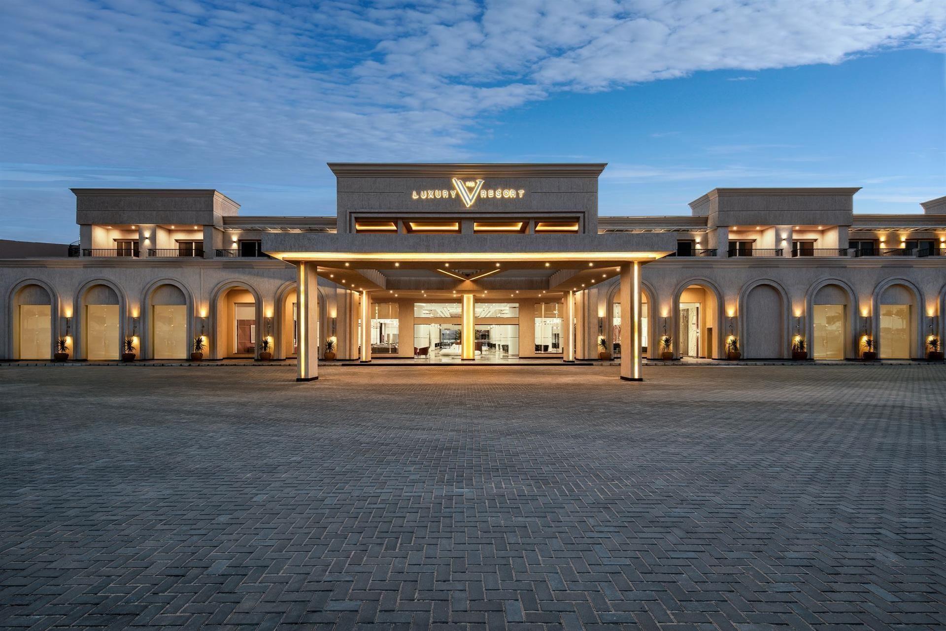 The V Luxury Resort — 4