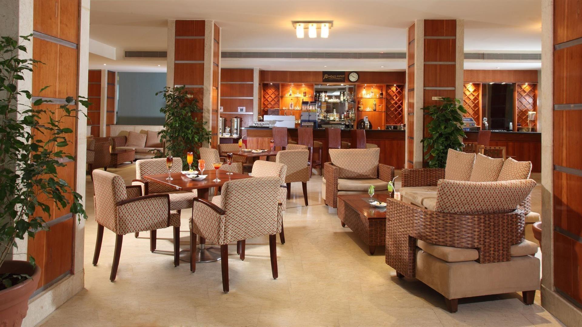 Xperience St. George Homestay Hotel — 6